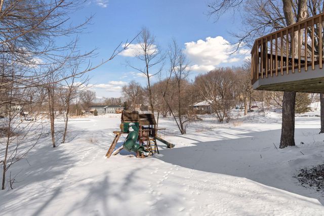 17100 Hampton Court, Minnetonka, MN 55345