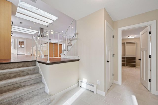 17100 Hampton Court, Minnetonka, MN 55345