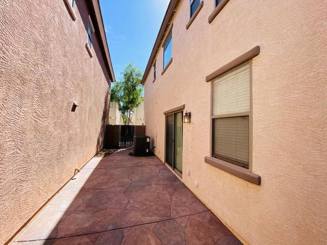 615 S Buena Vista Avenue, Gilbert, AZ 85296