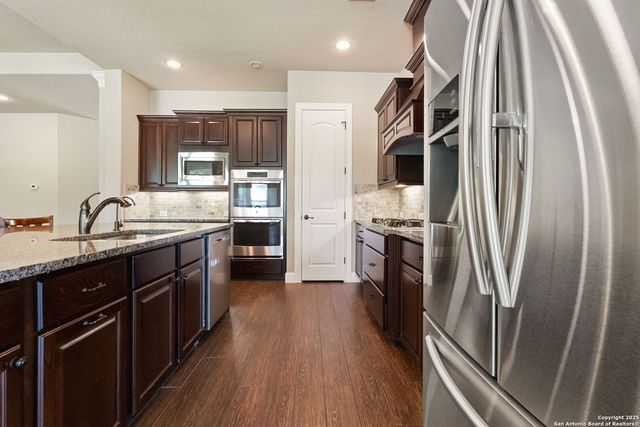 728 Deer Run Way, New Braunfels, TX 78132