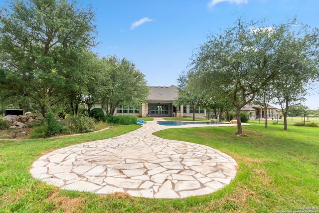 728 Deer Run Way, New Braunfels, TX 78132