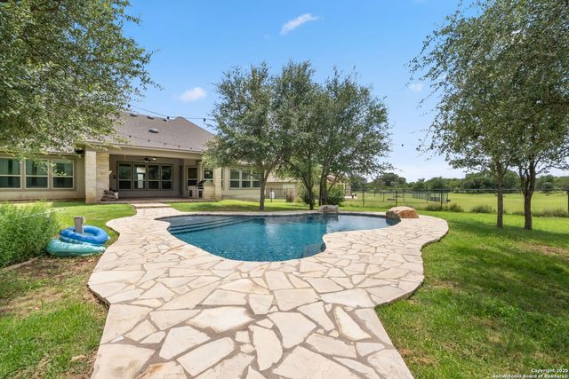 728 Deer Run Way, New Braunfels, TX 78132