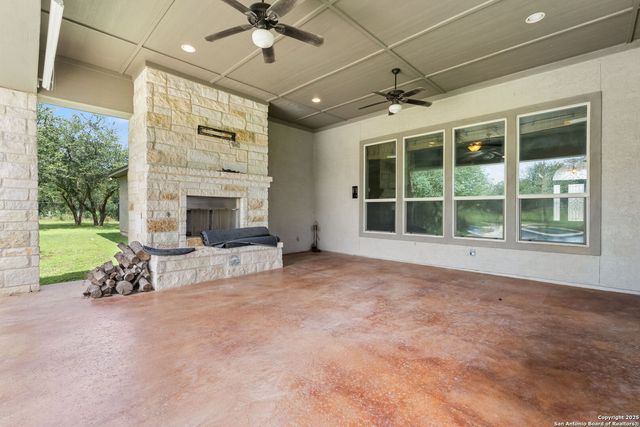 728 Deer Run Way, New Braunfels, TX 78132