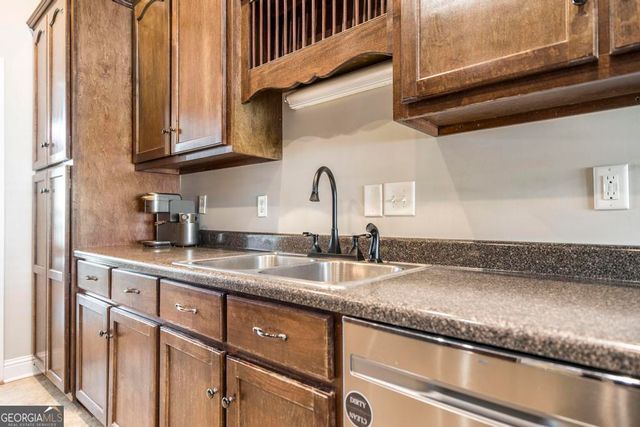 403 Wiltshire Court, Warner Robins, GA 31088