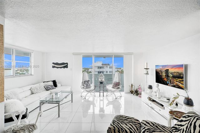 3703 NE 166th Street PH10, North Miami Beach, FL 33160