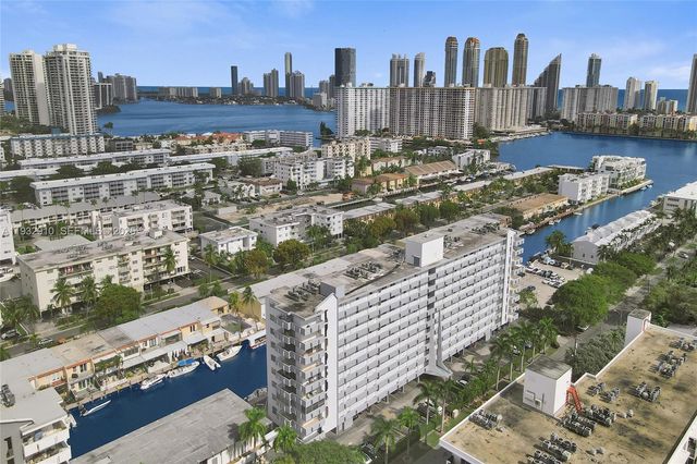 3703 NE 166th Street PH10, North Miami Beach, FL 33160