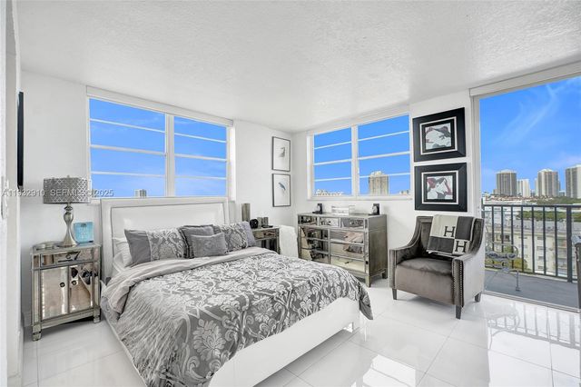 3703 NE 166th Street PH10, North Miami Beach, FL 33160