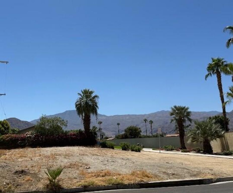 Image 1 of property listing at 2 Sagebrush Ave, La Quinta, CA 92253