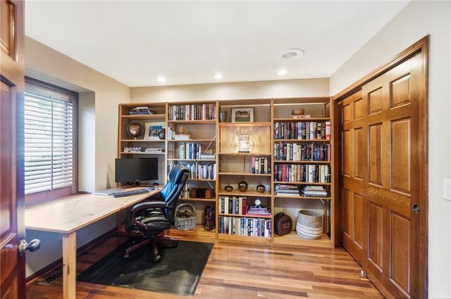 7128 Hunters Creek Drive, Dayton, OH 45459