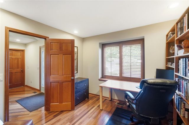 7128 Hunters Creek Drive, Dayton, OH 45459