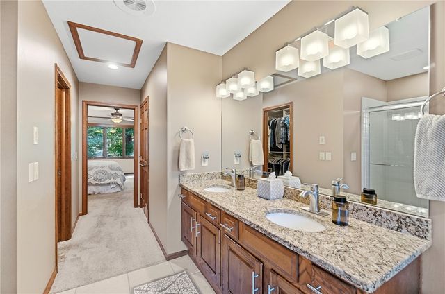 7128 Hunters Creek Drive, Dayton, OH 45459