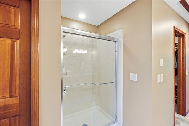 7128 Hunters Creek Drive, Dayton, OH 45459