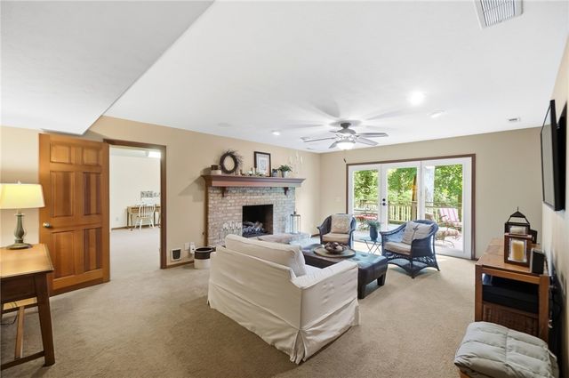 7128 Hunters Creek Drive, Dayton, OH 45459