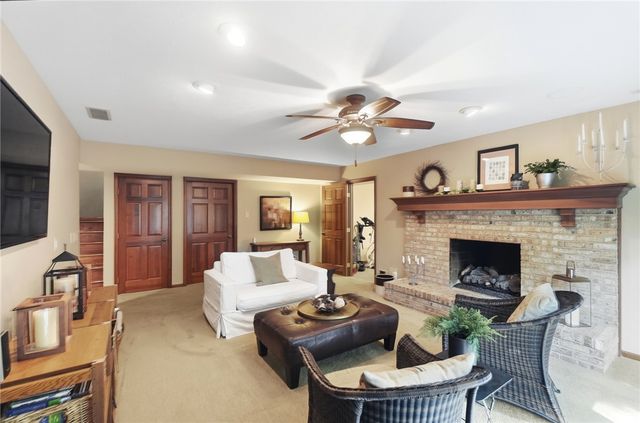 7128 Hunters Creek Drive, Dayton, OH 45459