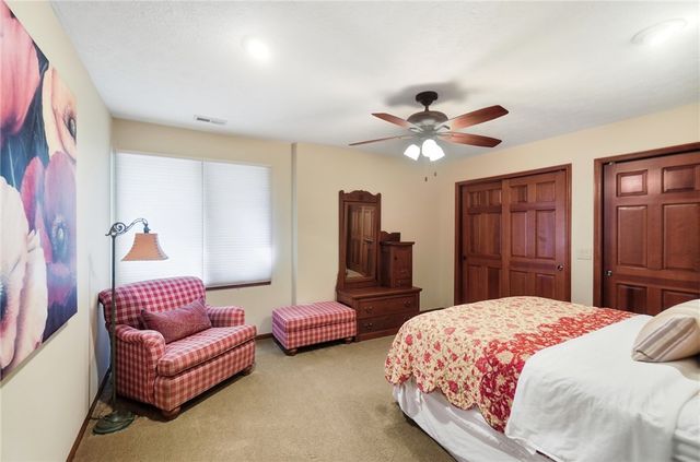 7128 Hunters Creek Drive, Dayton, OH 45459