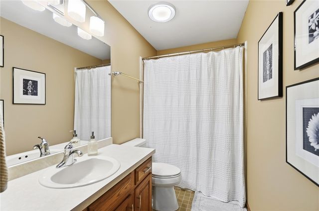 7128 Hunters Creek Drive, Dayton, OH 45459