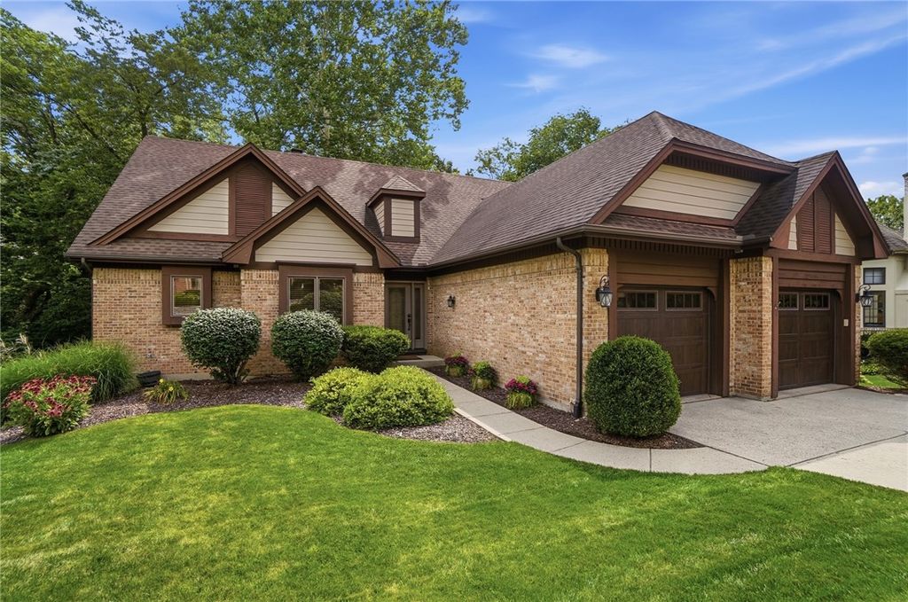 7128 Hunters Creek Drive, Dayton, OH 45459