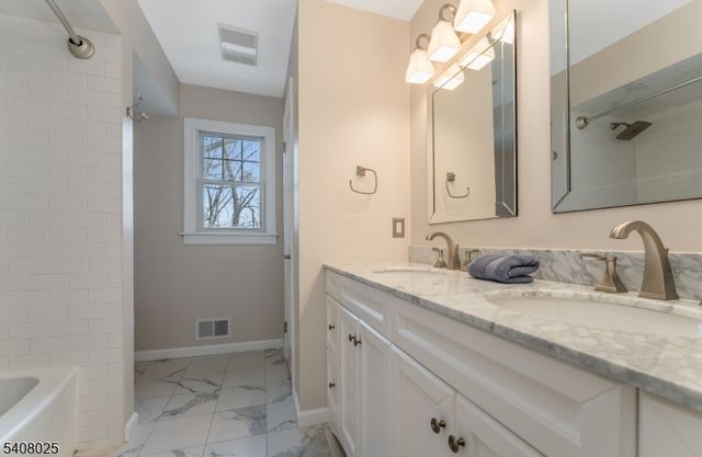 6 Bluebird Ct, Raritan Twp., NJ 08822