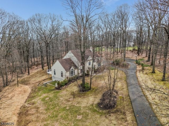 6 Bluebird Ct, Raritan Twp., NJ 08822