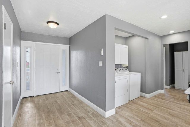 110 W Hazelwood Drive, Lemoore, CA 93245