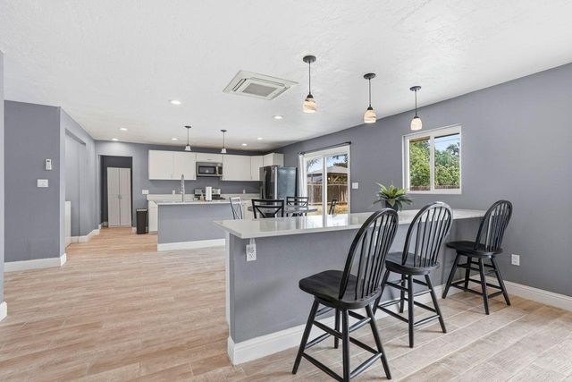 110 W Hazelwood Drive, Lemoore, CA 93245