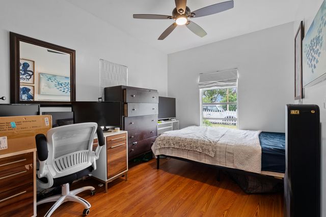 625 Selkirk Street, West Palm Beach, FL 33405