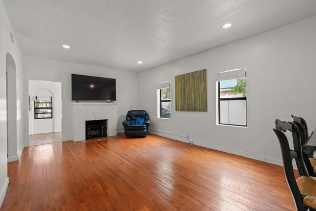 625 Selkirk Street, West Palm Beach, FL 33405