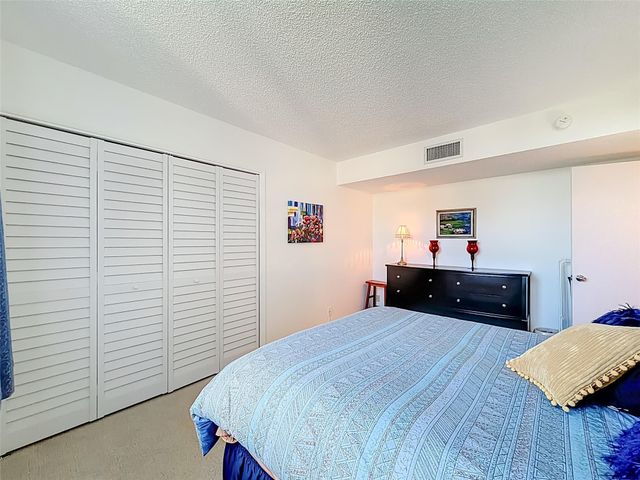 545 Oaks Lane 410, Pompano Beach, FL 33069