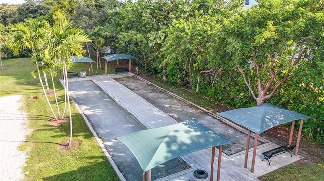 545 Oaks Lane 410, Pompano Beach, FL 33069