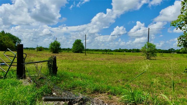 7806 Mckeever Road, Pearland, TX 77584