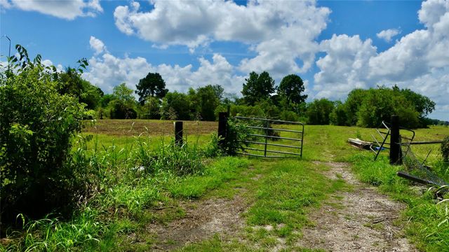 7806 Mckeever Road, Pearland, TX 77584