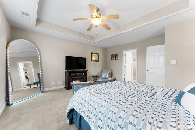 1823 Patricia Dr, Clarksville, TN 37040