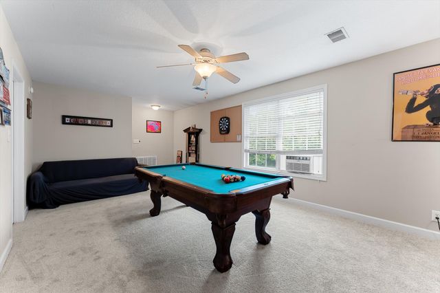 1823 Patricia Dr, Clarksville, TN 37040