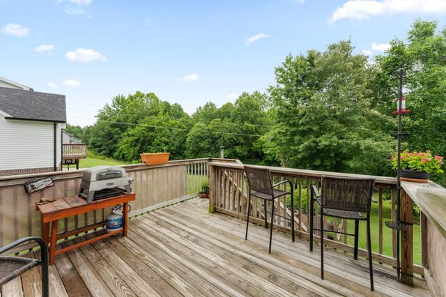 1823 Patricia Dr, Clarksville, TN 37040