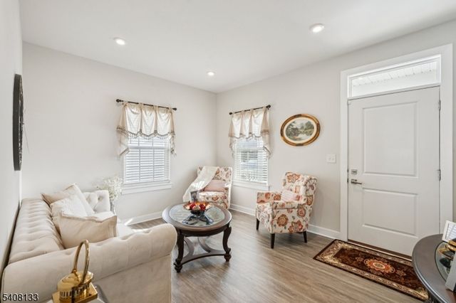 62 Trafalgar Ct, Sparta Twp., NJ 07871