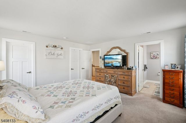 62 Trafalgar Ct, Sparta Twp., NJ 07871