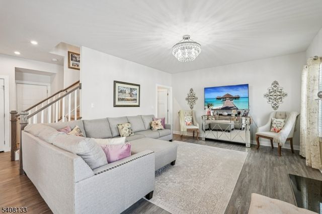 62 Trafalgar Ct, Sparta Twp., NJ 07871