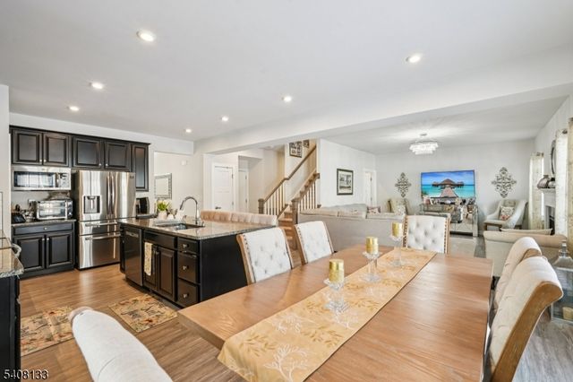 62 Trafalgar Ct, Sparta Twp., NJ 07871