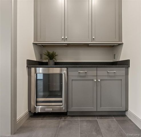 3824 Poppleton Court, Troy, MI 48084