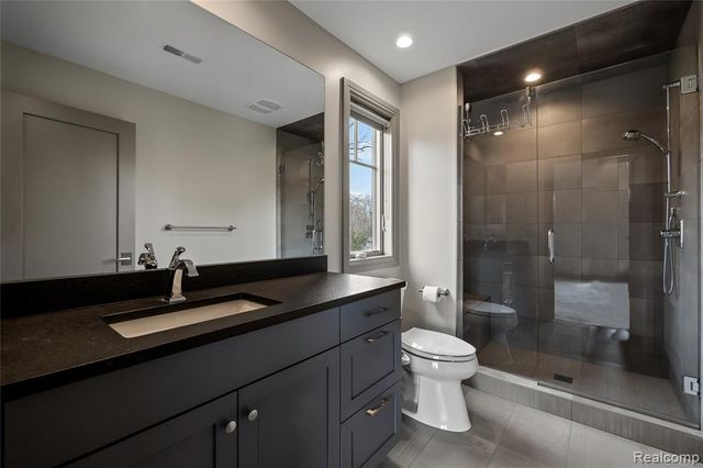 3824 Poppleton Court, Troy, MI 48084