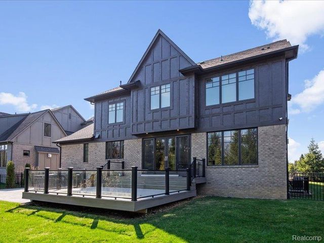3824 Poppleton Court, Troy, MI 48084