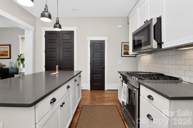 1539 Tippah Park Court, Charlotte, NC 28205