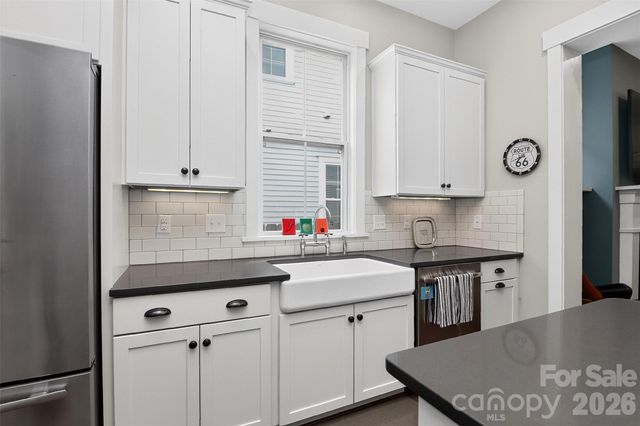 1539 Tippah Park Court, Charlotte, NC 28205