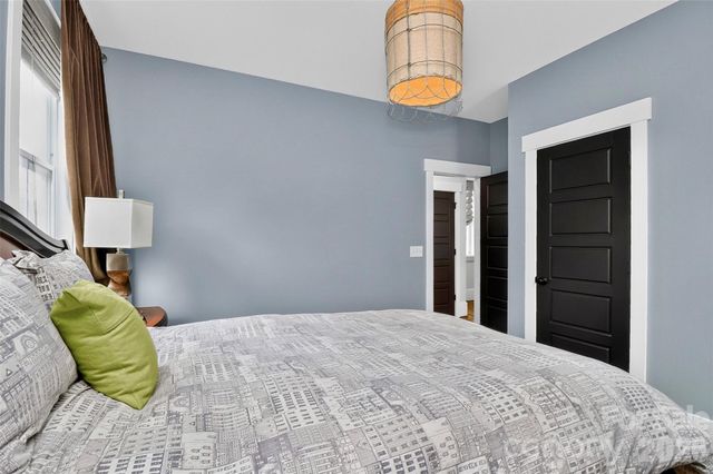 1539 Tippah Park Court, Charlotte, NC 28205