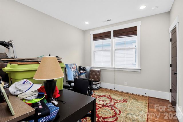 1539 Tippah Park Court, Charlotte, NC 28205