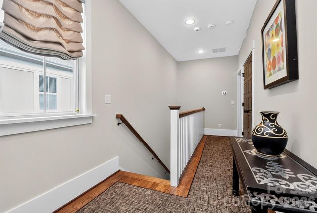1539 Tippah Park Court, Charlotte, NC 28205