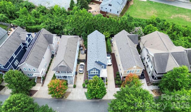 1539 Tippah Park Court, Charlotte, NC 28205
