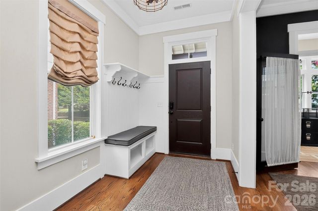 1539 Tippah Park Court, Charlotte, NC 28205