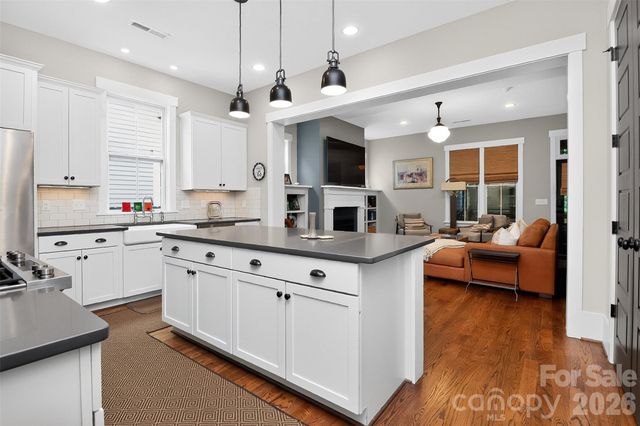 1539 Tippah Park Court, Charlotte, NC 28205