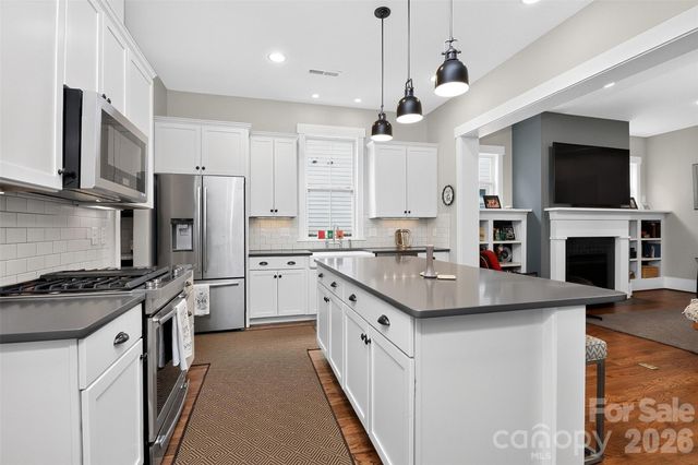 1539 Tippah Park Court, Charlotte, NC 28205